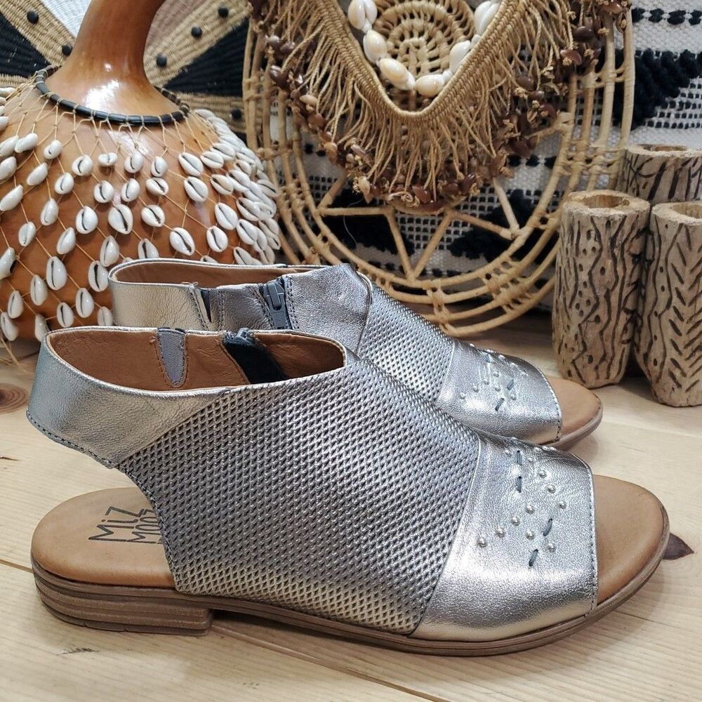 Miz Mooz Women's 10.5-11 WIDE /42 Darcie Pewter Sandal Leather Zip Textured Stud